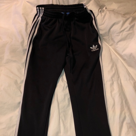 black adidas pants - Picture 2 of 3